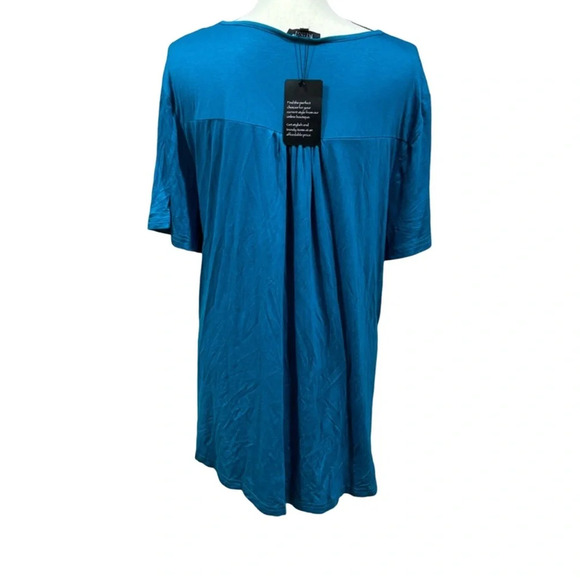 Folunsi VNeck Shirt NWT - Picture 2 of 4